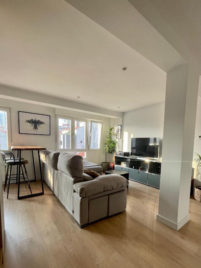 Piso De 2 Habitaciones En Centro, Zona Muy Tranquila Con Playa A 2 Min Andando Gijón Buitenkant foto