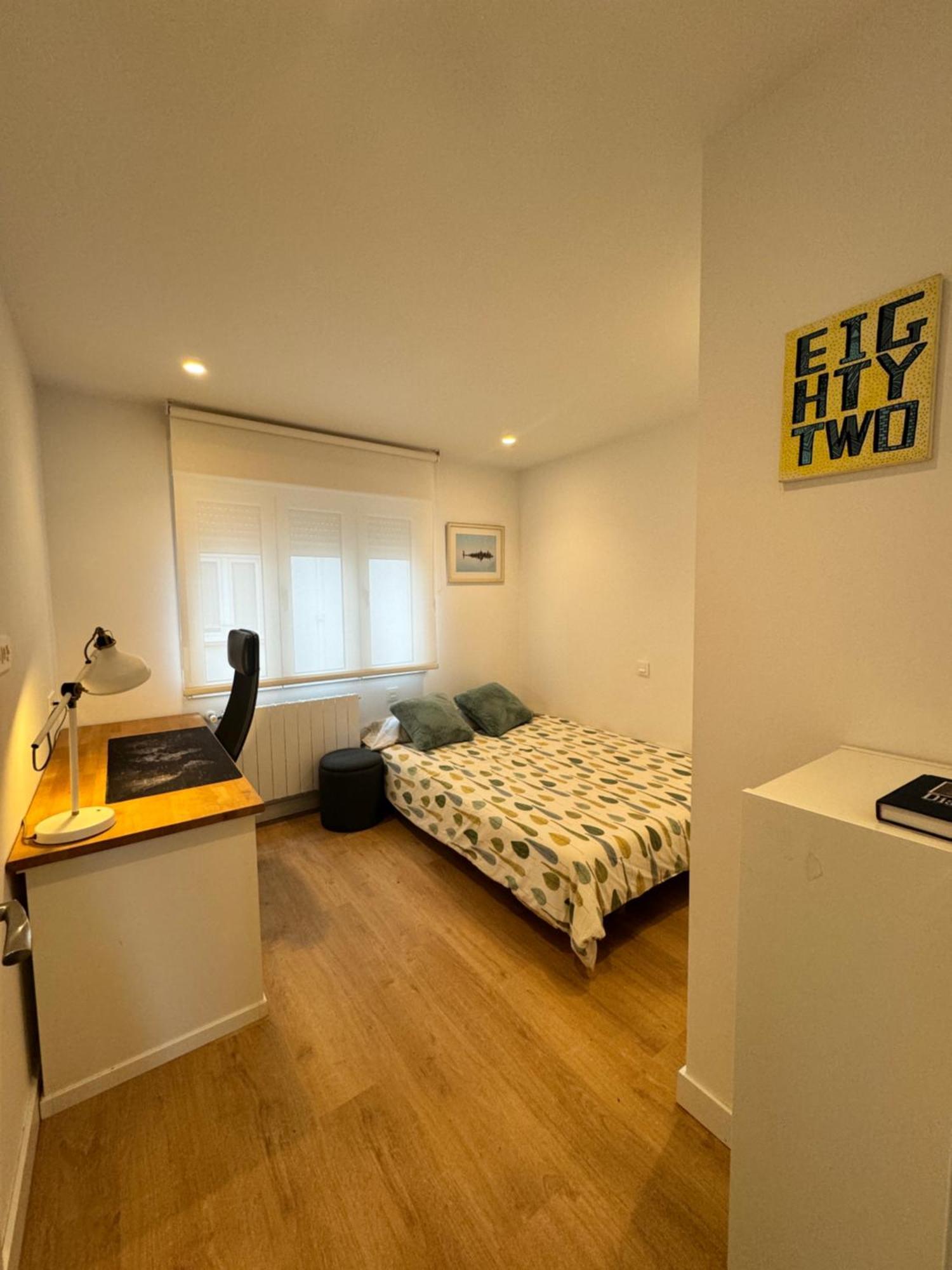 Piso De 2 Habitaciones En Centro, Zona Muy Tranquila Con Playa A 2 Min Andando Gijón Buitenkant foto